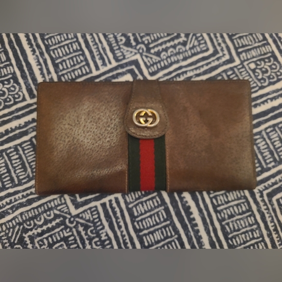 Rare vintage gucci wallet